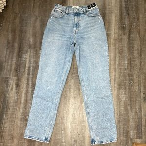 Abercrombie Ultra High Rise